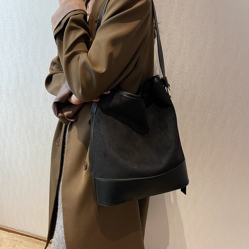 Premium Versatile Shoulder Bag For Women Large Capacity - Image 6